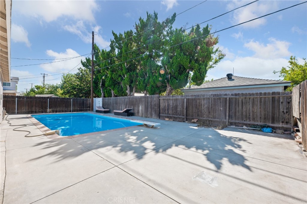 17604 Willard Street Northridge, CA 91325 - Photo 20 of 28 a view of a backyard