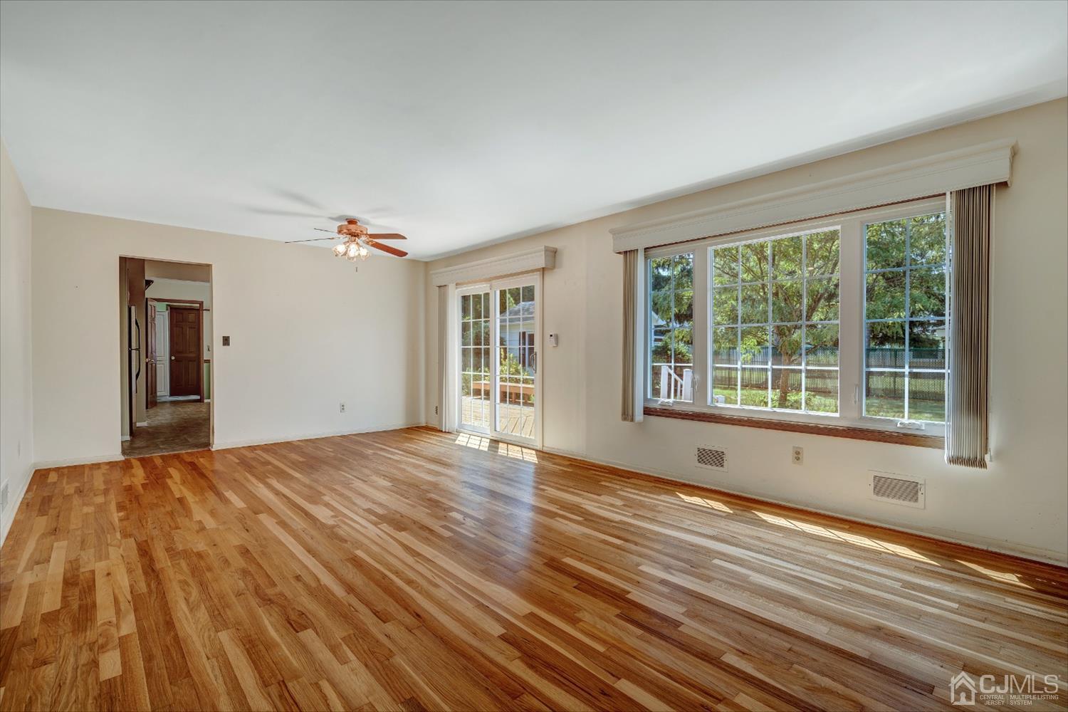 19 Carter Road East Brunswick, NJ 08816 - Photo 8 of 31 Gallery Image 8