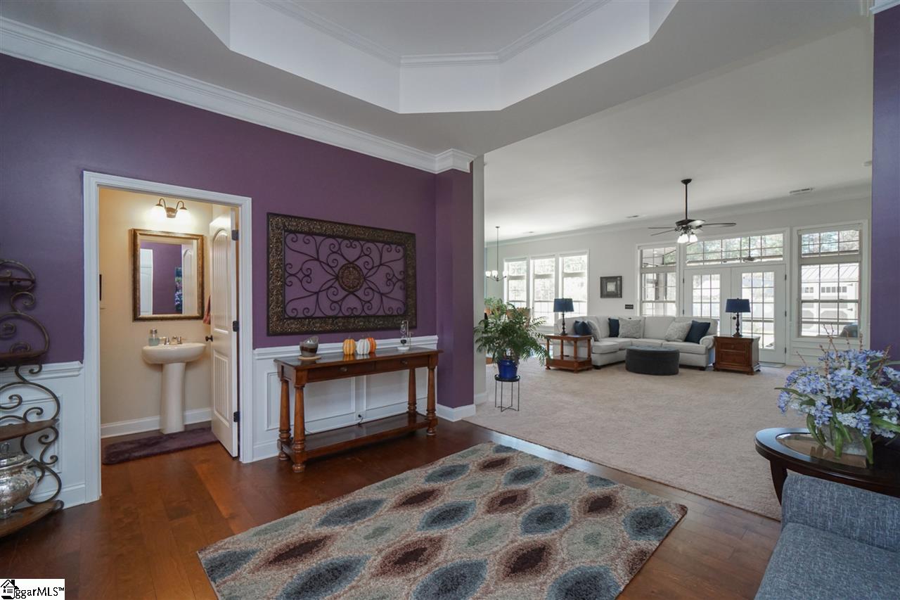 426 Bucklebury Road Greer, SC 29651 - Photo 3 of 31 Gallery Image 3