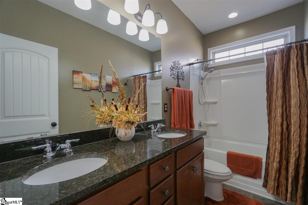 426 Bucklebury Road Greer, SC 29651 - Photo 21 of 31 Gallery Image 21