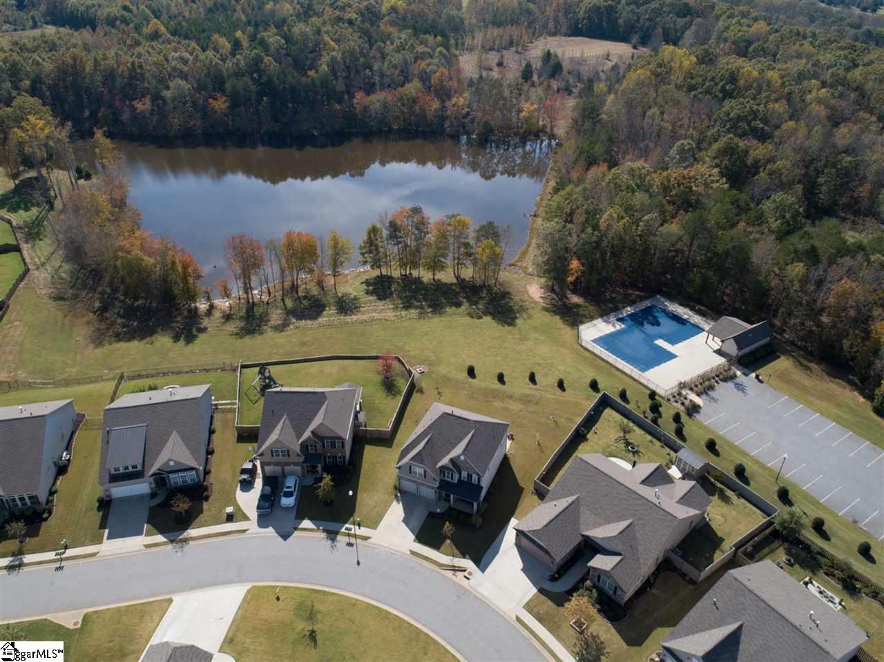 426 Bucklebury Road Greer, SC 29651 - Photo 29 of 31 Gallery Image 29