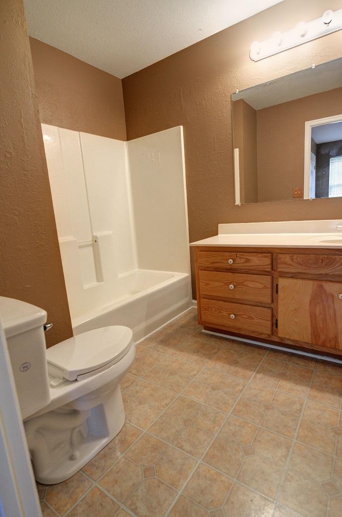 181 Owl Roost Road Dayton, TN 37321 - Photo 17 of 22 19 181 owl roost master bath 2