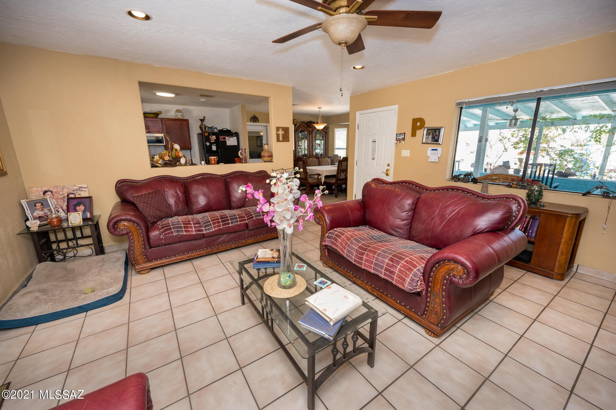 283 Poco Court Rio Rico, AZ 85648 - Photo 10 of 42