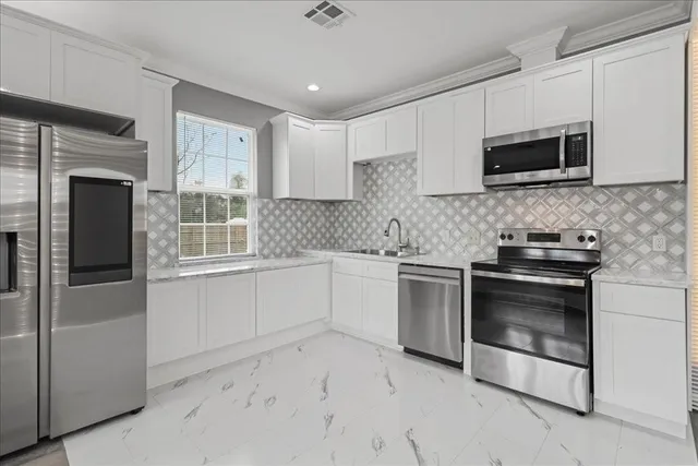 $2,100 | 703 Leboeuf Street, New Orleans, LA 70114