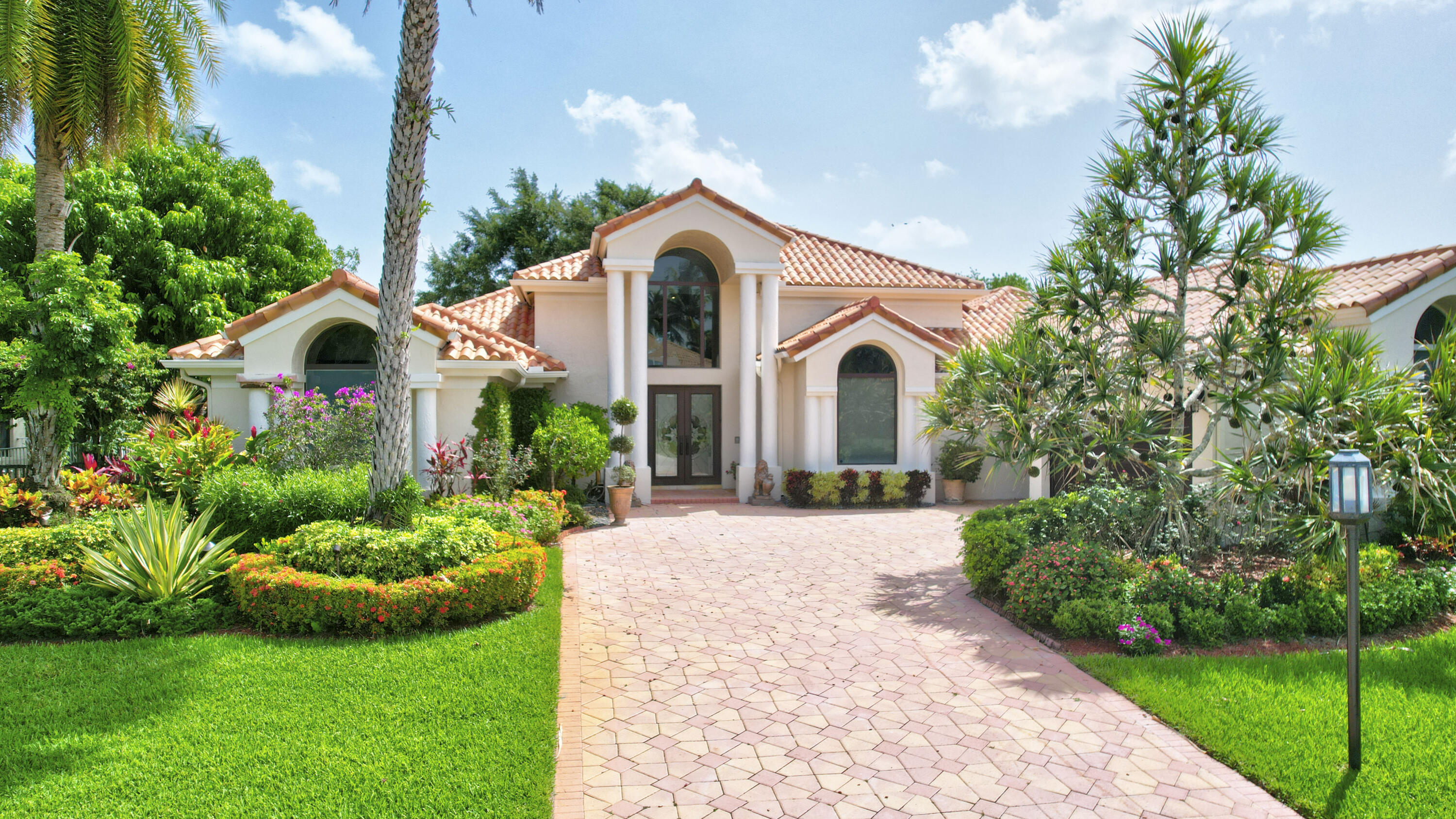 10615 Stonebridge Boulevard Boca Raton, FL 33498 - Photo 5 of 49 Front