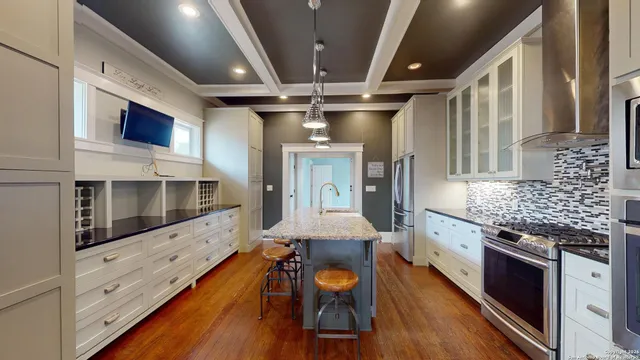 $549,900 | 819 West French Place, San Antonio, TX 78212