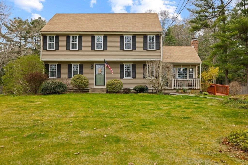 55 Pinewood Road Plymouth, MA 02360 - Photo 1 of 31 Gallery Image 1