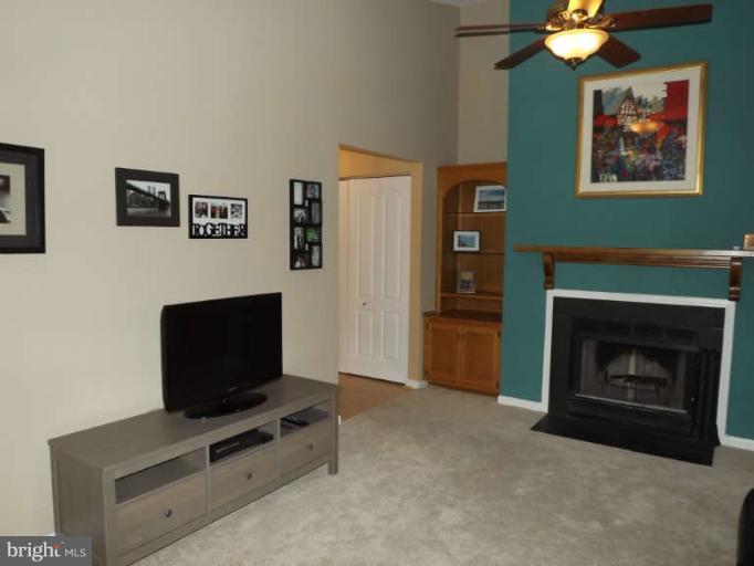 8503 Falls Run Road, Unit J Ellicott City, MD 21043 - Photo 7 of 14 Living Room