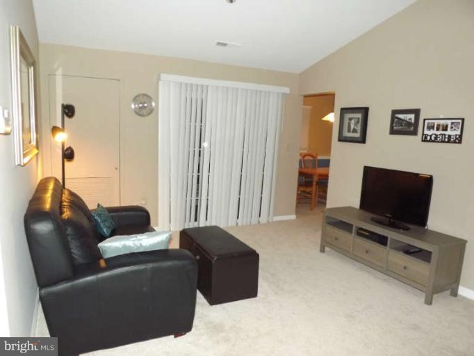 8503 Falls Run Road, Unit J Ellicott City, MD 21043 - Photo 9 of 14 Living Room