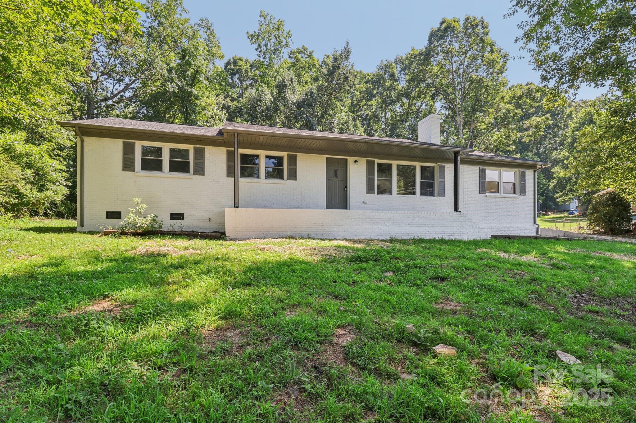 848 Ike Lynch Road Dallas, NC 28034 - Photo 2 of 32