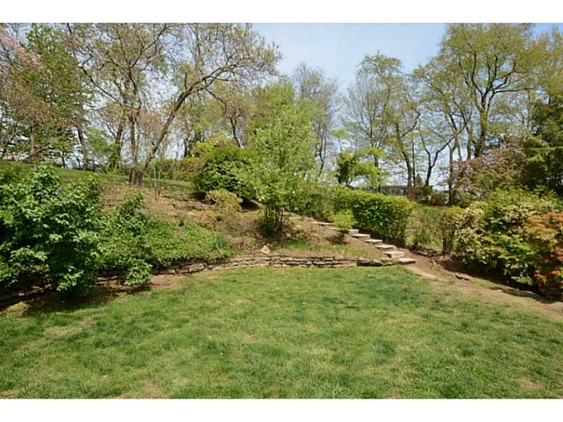 6645 Landview Road Pittsburgh, PA 15217 - Photo 17 of 18 Yard/Garden. Large lot with mature trees