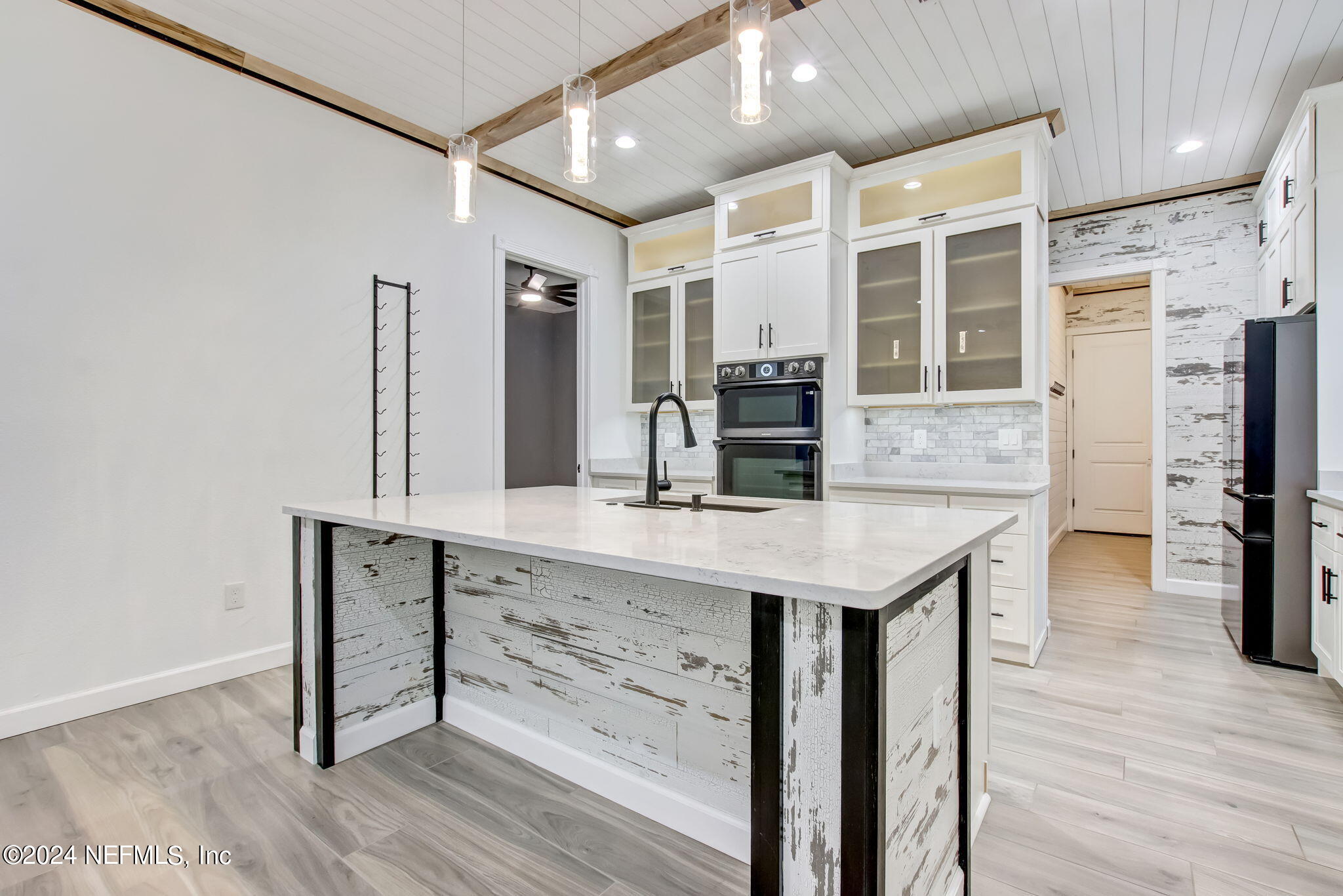 574 West River Road Palatka, FL 32177 - Photo 8 of 41 Kitchen and beautiful cabinetry finishes