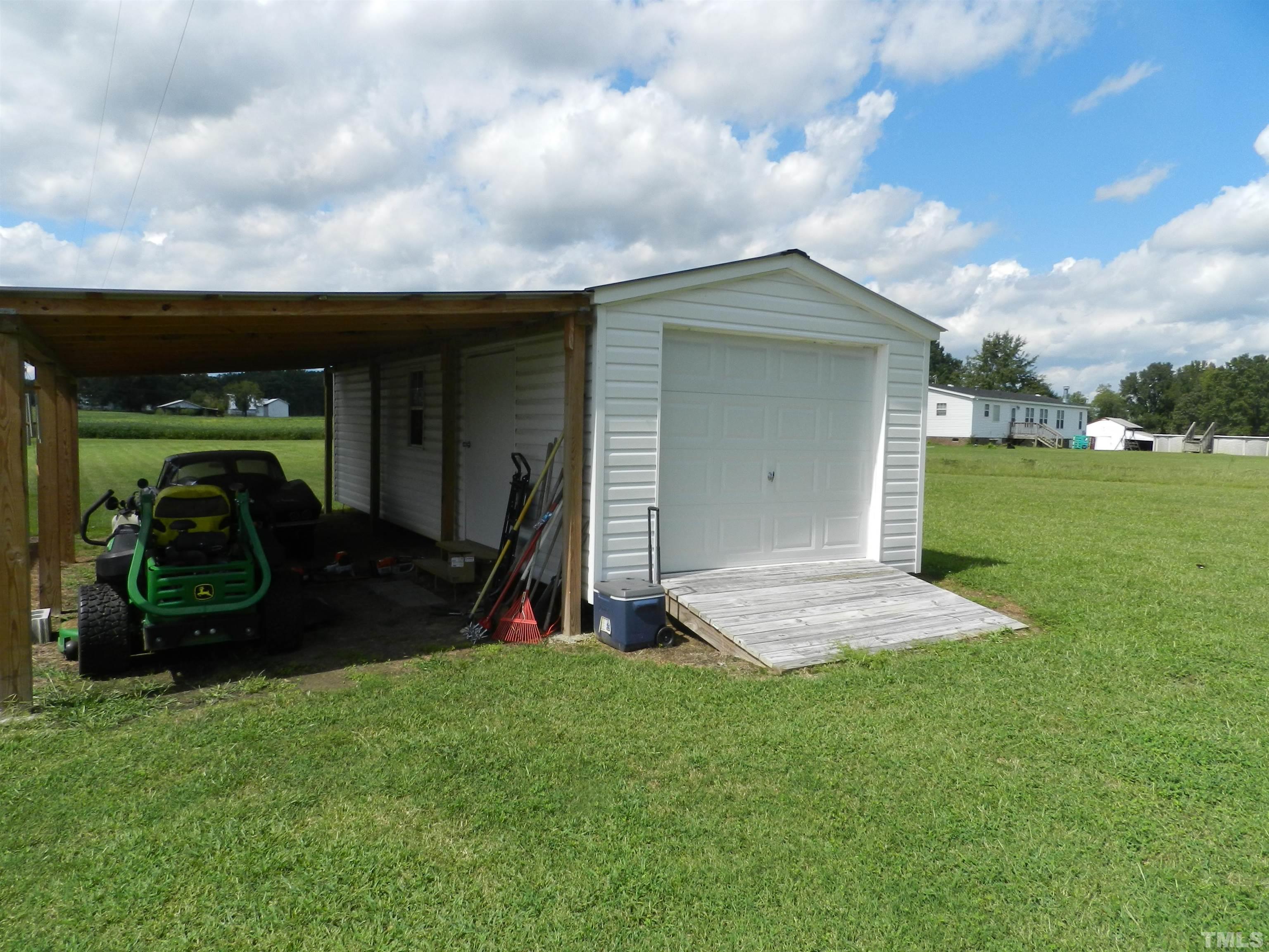 88 Weldon Road Louisburg, NC 27549 - Photo 3 of 24 Gallery Image 3