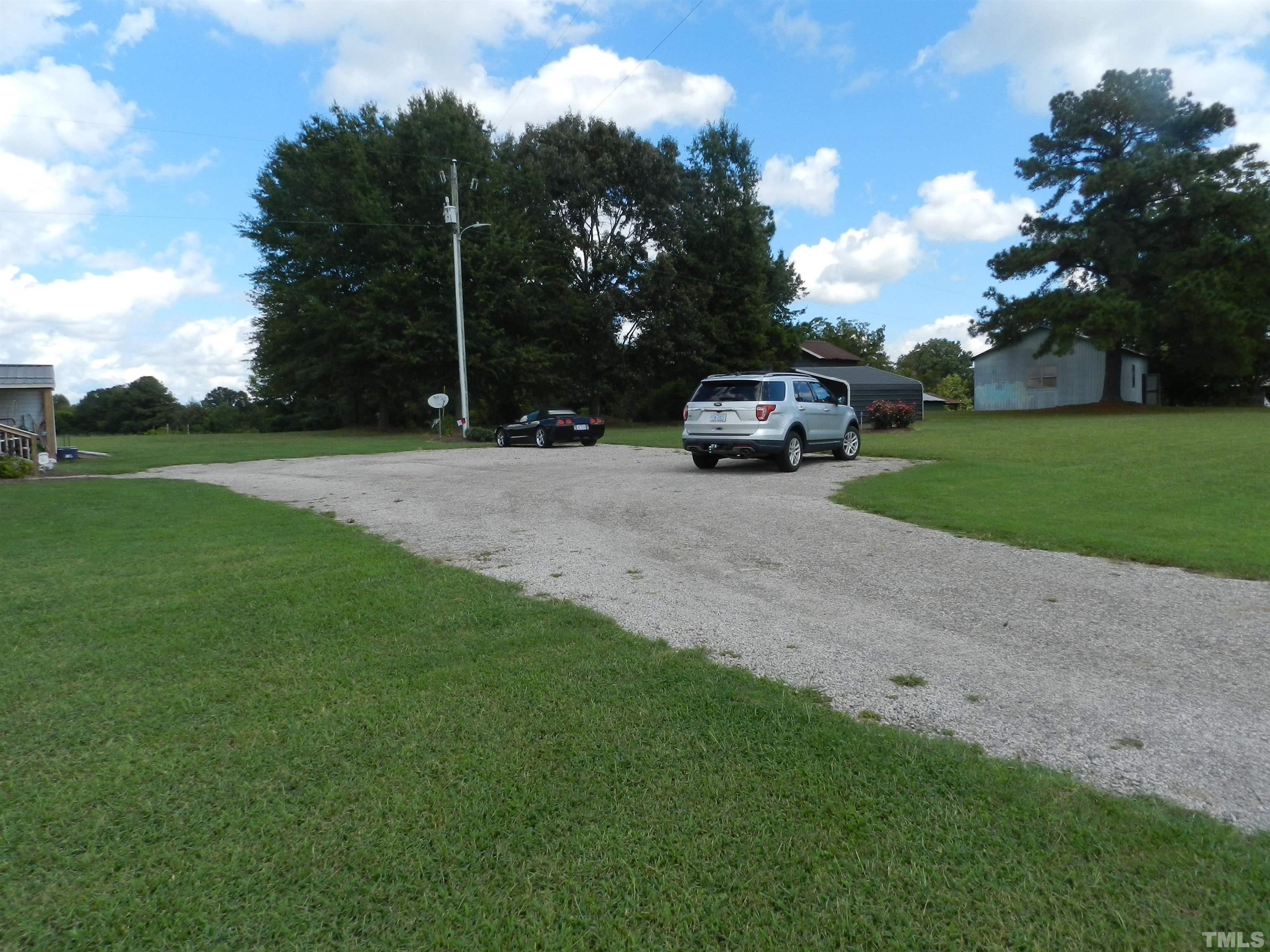 88 Weldon Road Louisburg, NC 27549 - Photo 5 of 24 Gallery Image 5