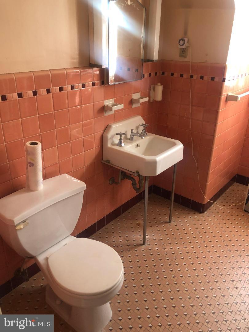10 Green Ridge Road Yardley, PA 19067 - Photo 18 of 18 full bath