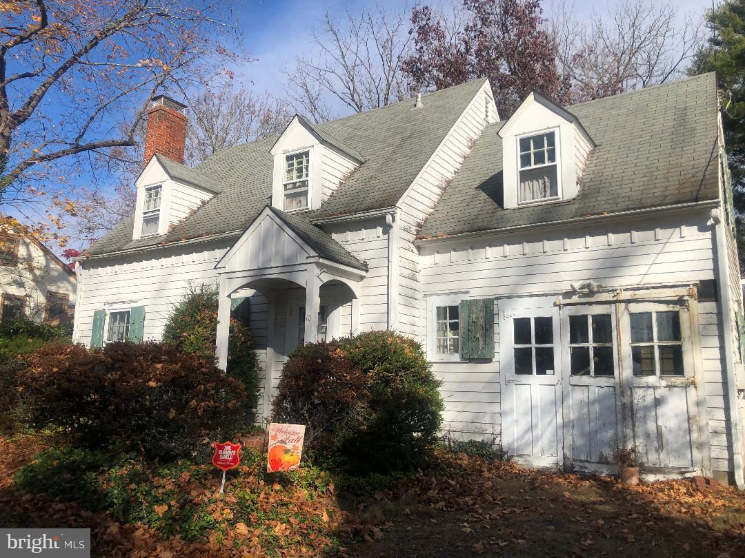 10 Green Ridge Road Yardley, PA 19067 - Photo 2 of 18 Gallery Image 2