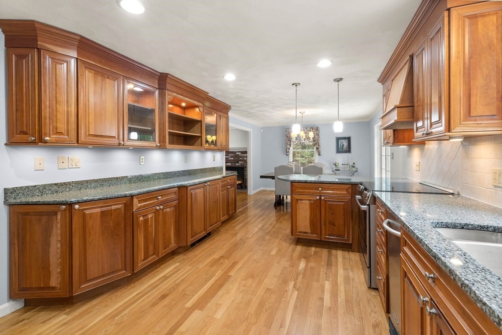 35 Towne Road Boxford, MA 01921 - Photo 12 of 40 Gallery Image 12