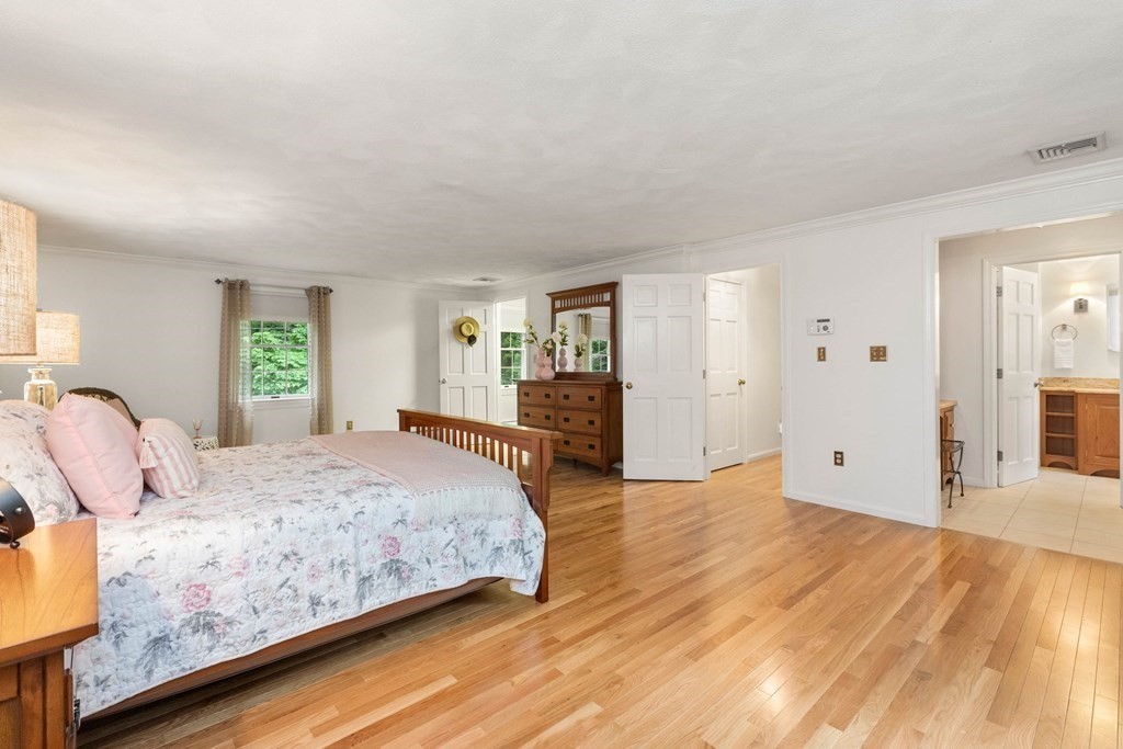 35 Towne Road Boxford, MA 01921 - Photo 18 of 40 Gallery Image 18