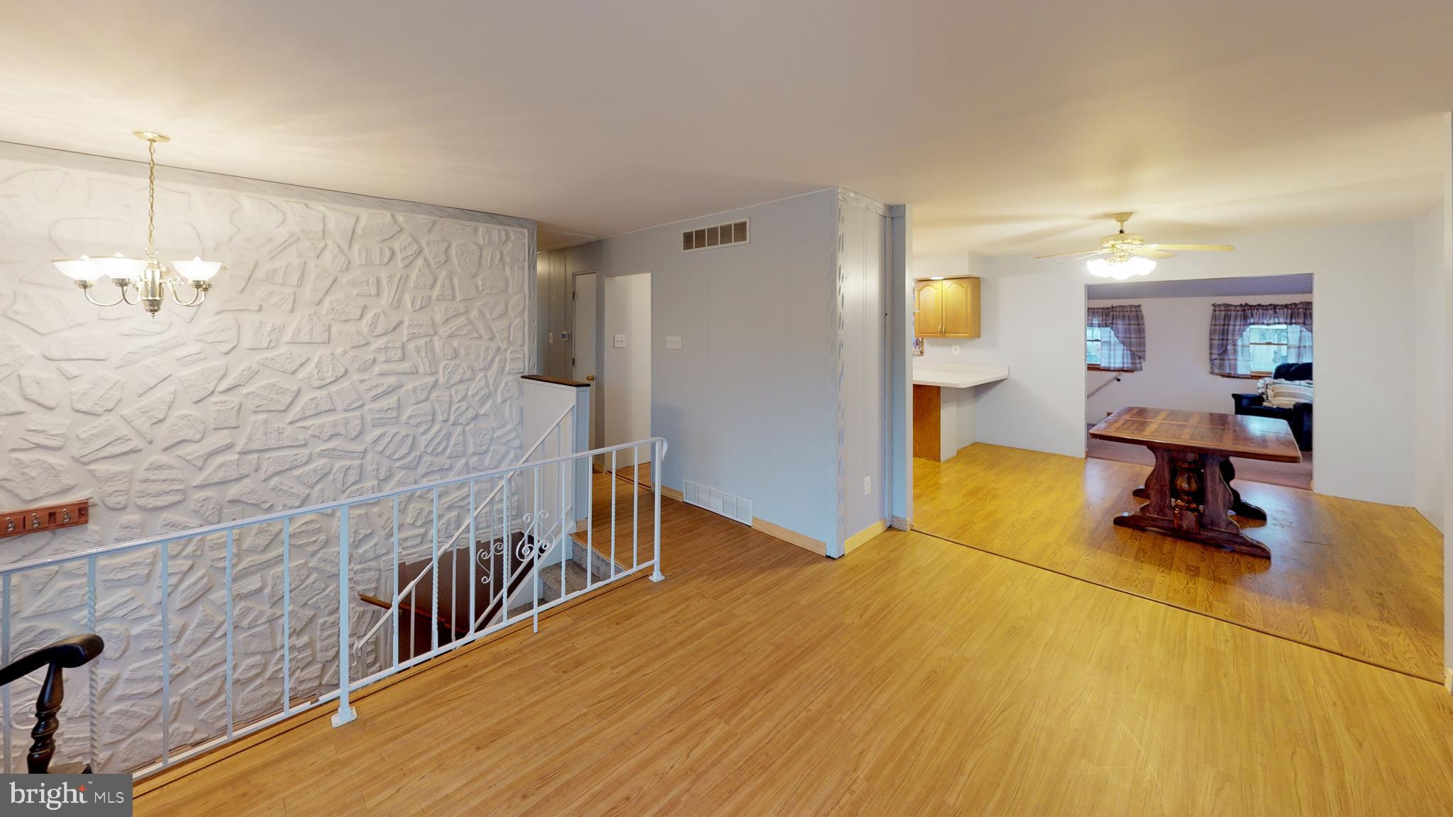 10 Woodbridge Road Gibbsboro, NJ 08026 - Photo 2 of 16 Gallery Image 2