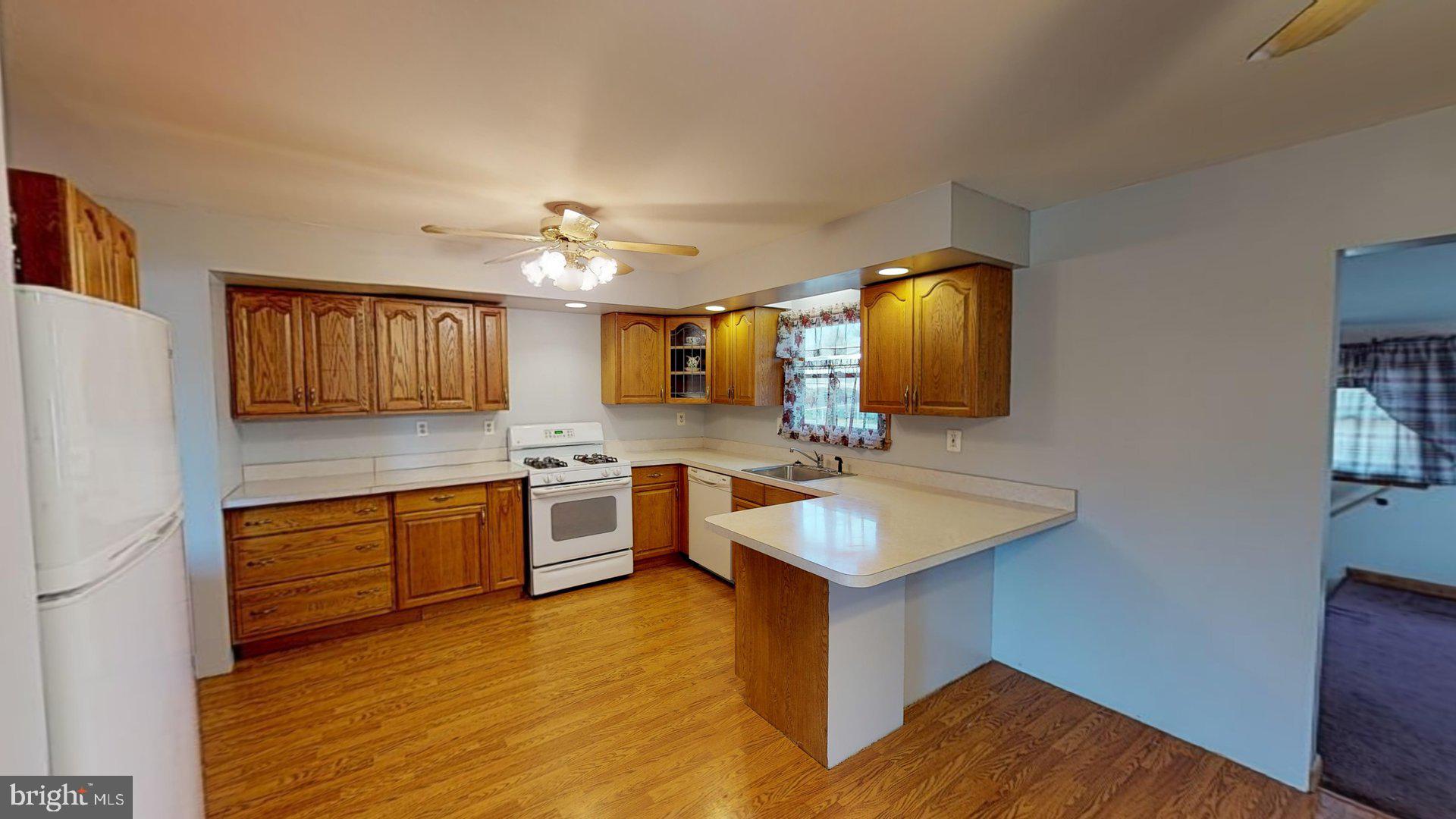 10 Woodbridge Road Gibbsboro, NJ 08026 - Photo 5 of 16 Gallery Image 5