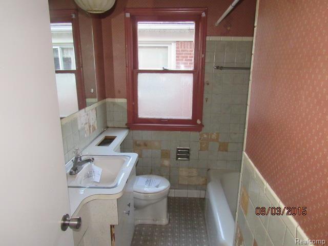 626 Patterson Court Inkster, MI 48141 - Photo 15 of 17