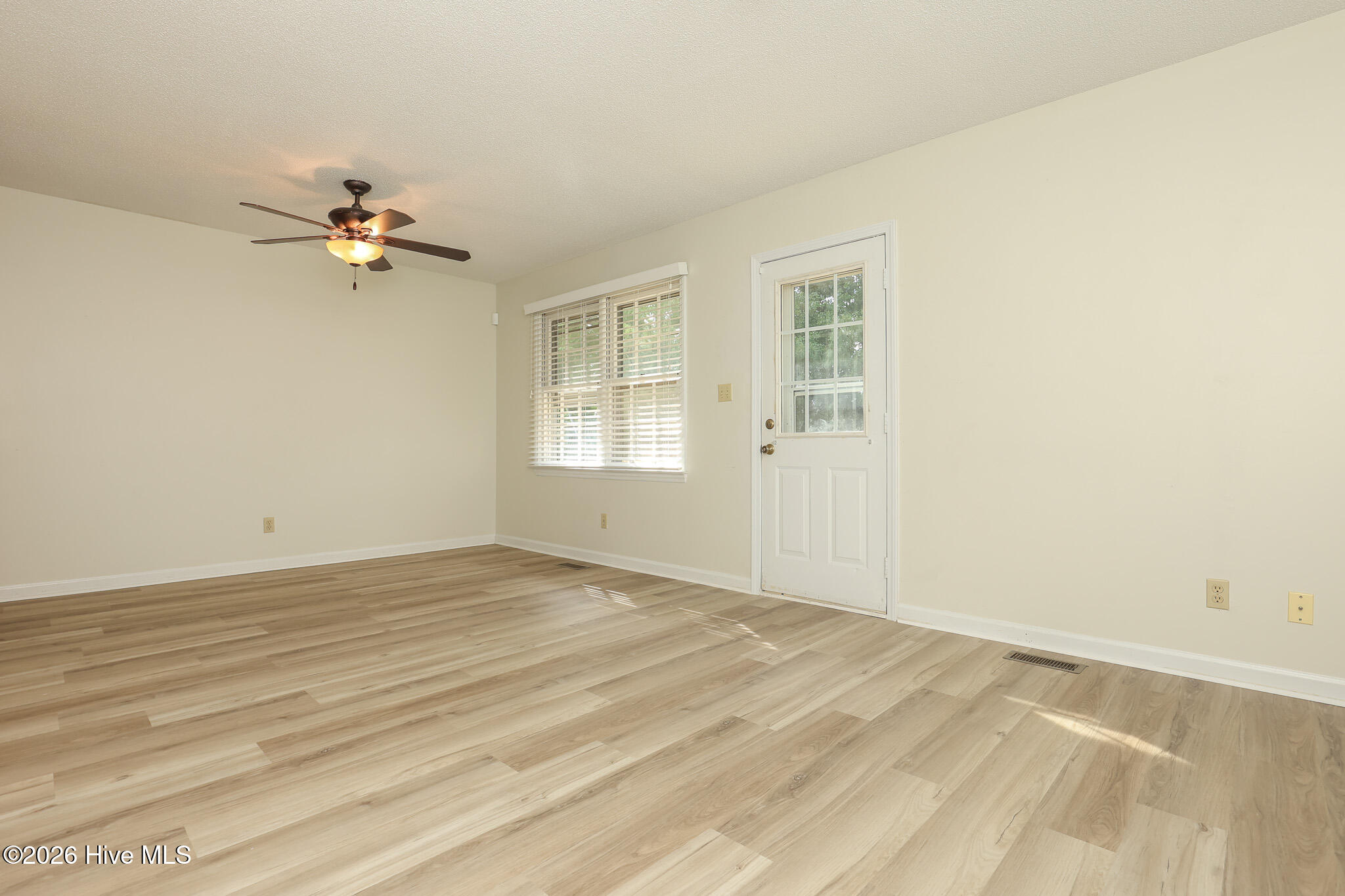 1505 Clifton Road Jacksonville, NC 28540 - Photo 11 of 35 1505 Clifton-29