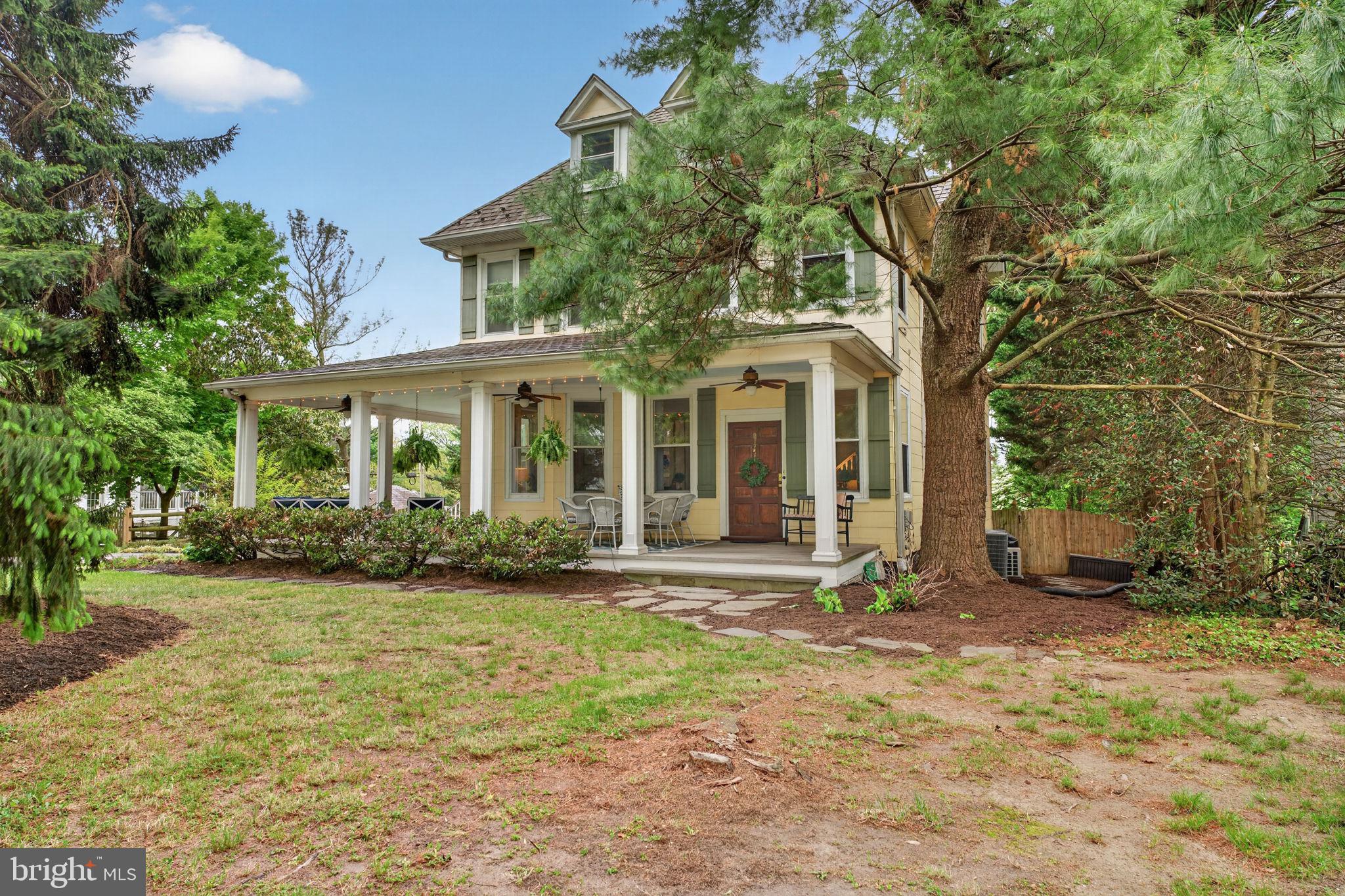 605 West Joppa Road Towson, MD 21204 - Photo 3 of 98 Charming home with inviting porch.