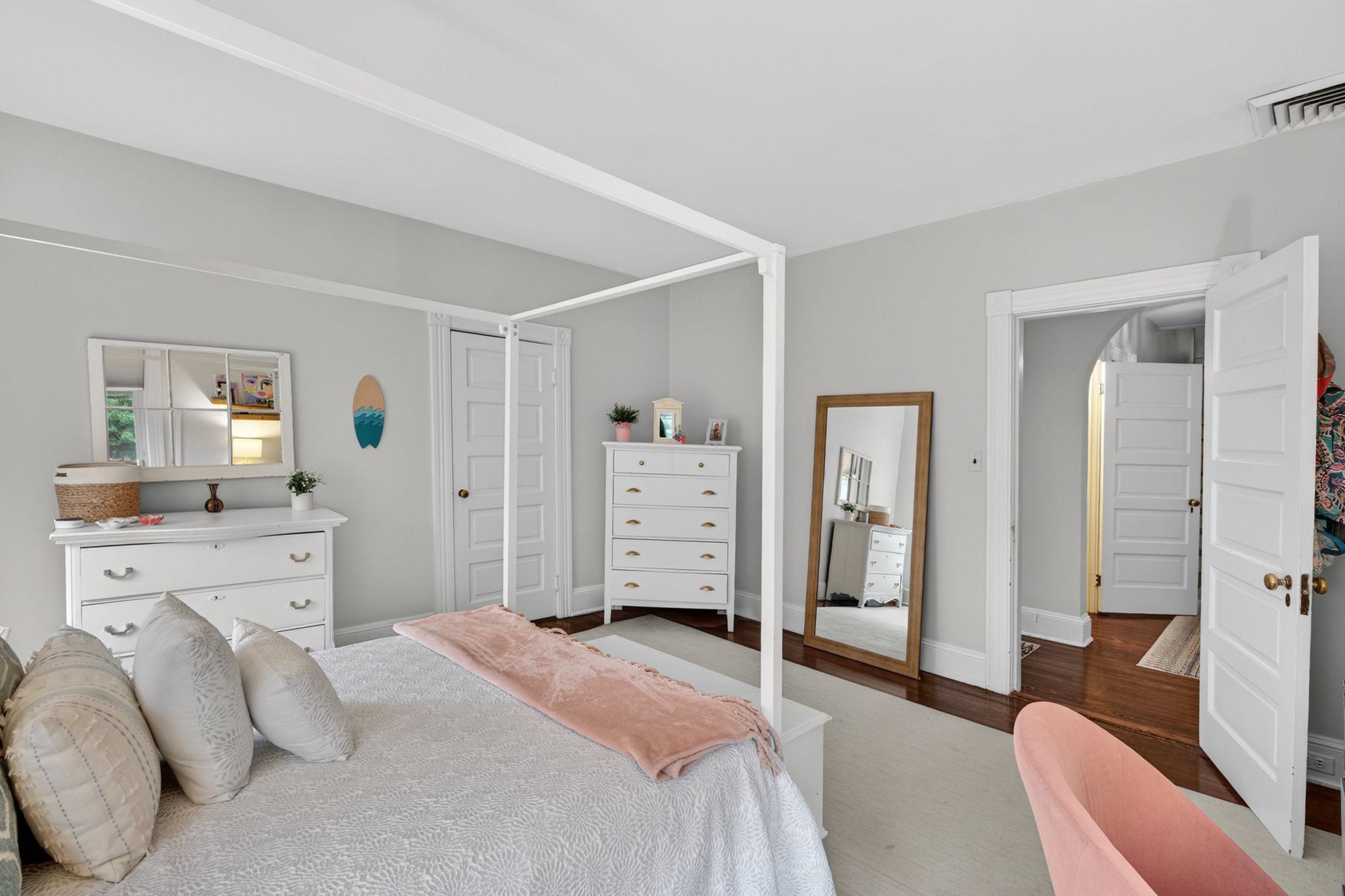 605 West Joppa Road Towson, MD 21204 - Photo 46 of 98 Bedroom 2 with classic charm.