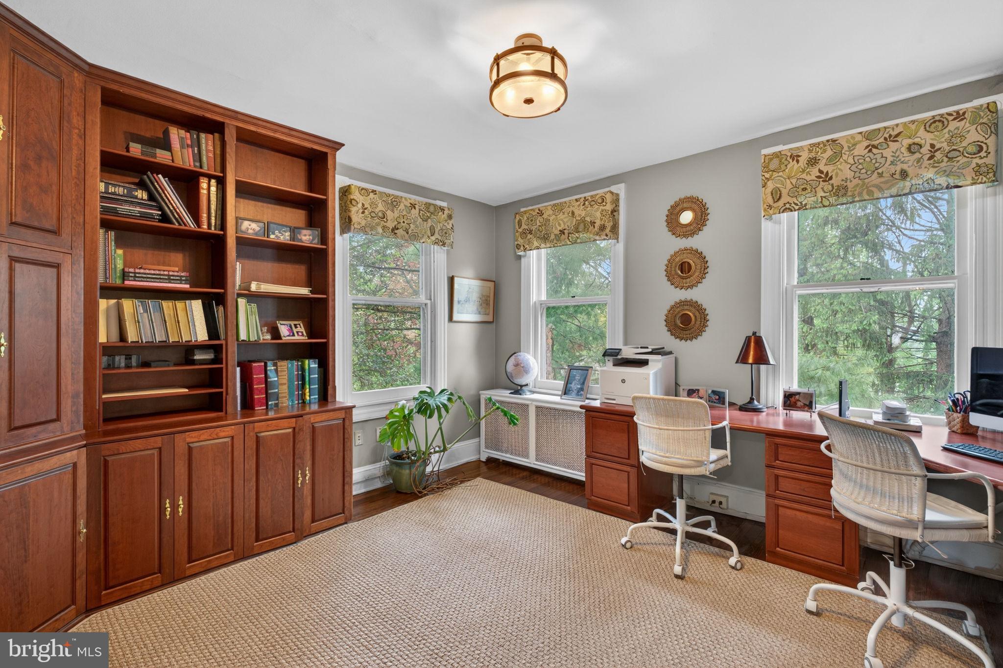 605 West Joppa Road Towson, MD 21204 - Photo 50 of 98 Bright and inviting home office space.