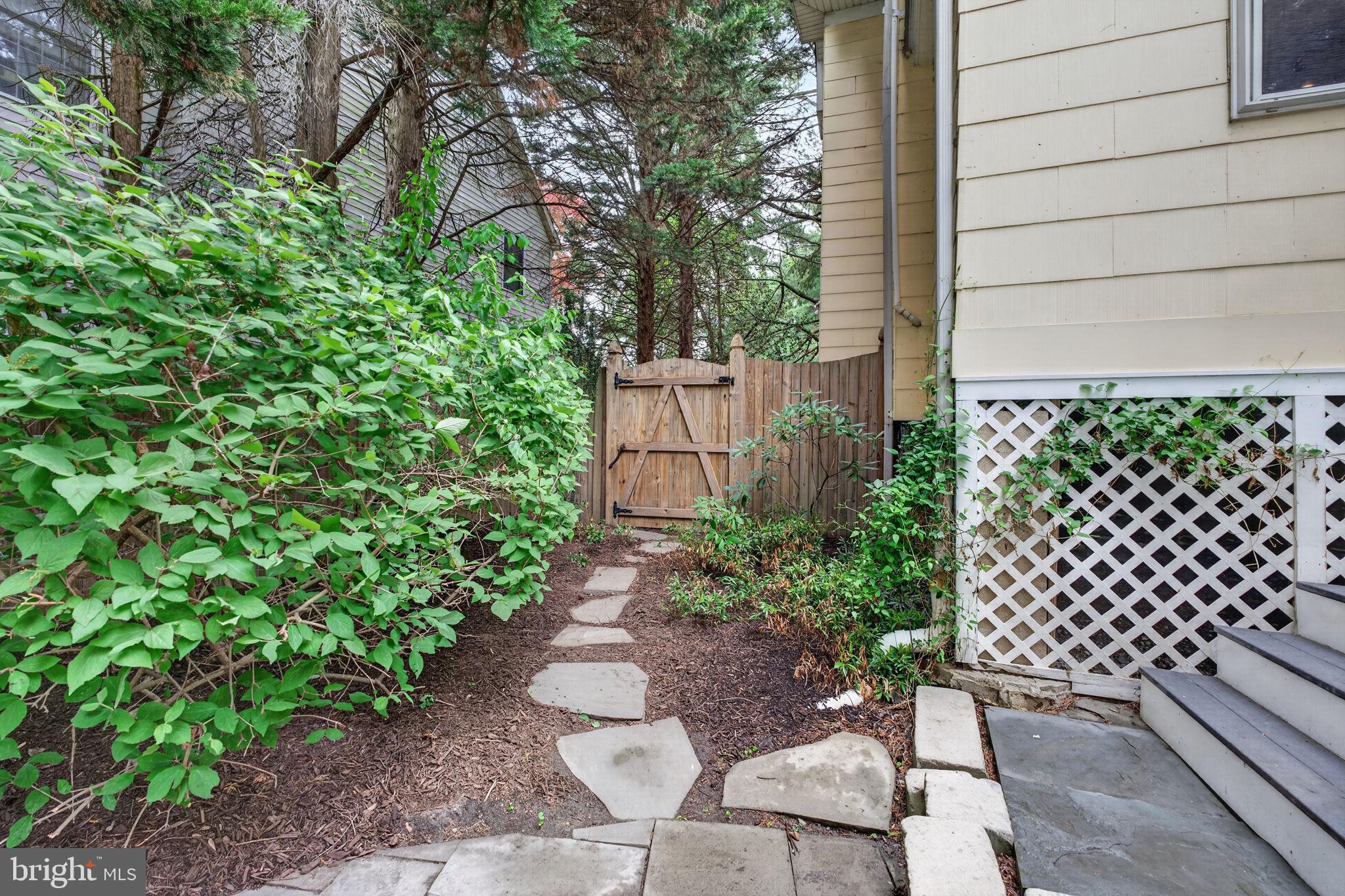 605 West Joppa Road Towson, MD 21204 - Photo 83 of 98 Charming garden path to hidden gate.