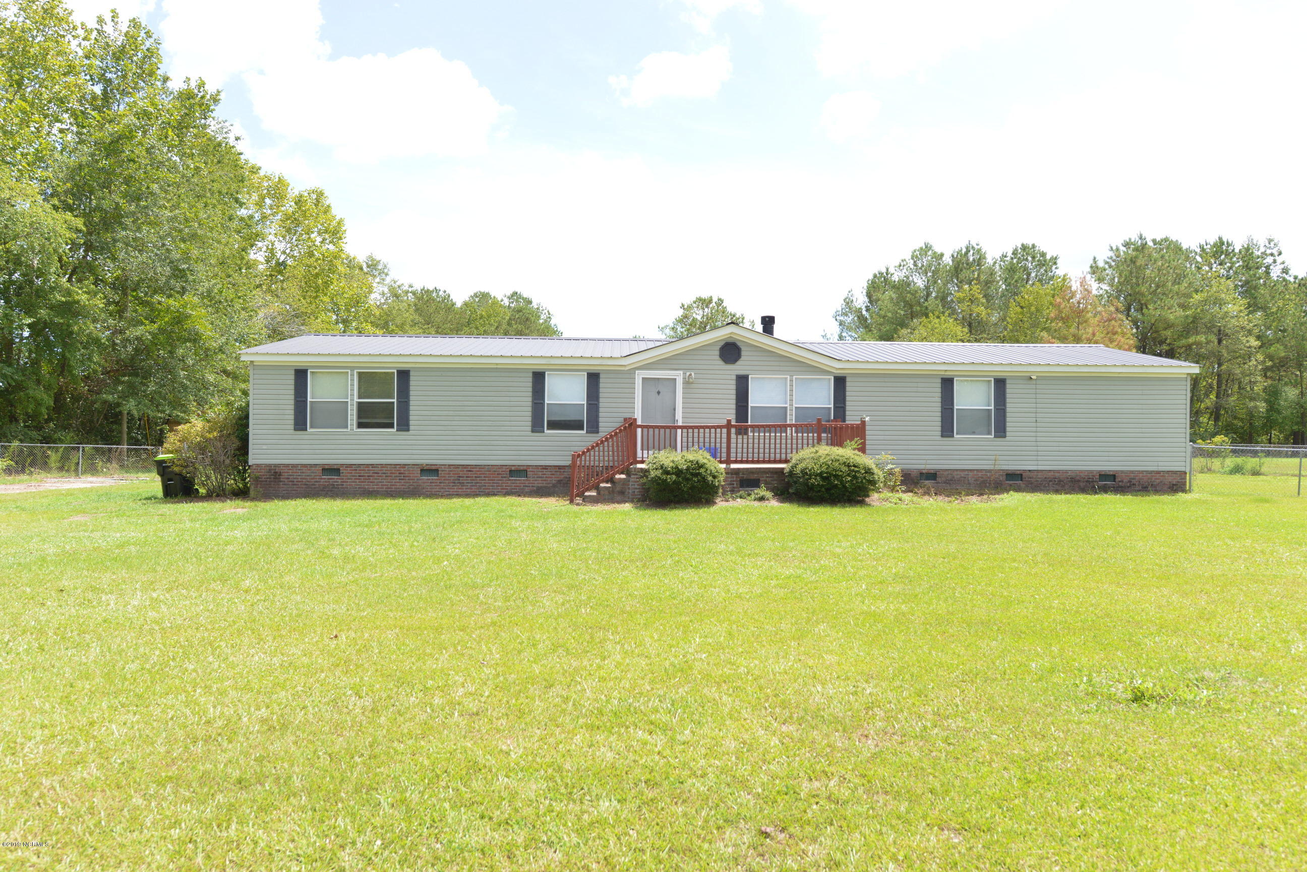595 Five Mile Road Richlands, NC 28574 - Photo 1 of 35 Front