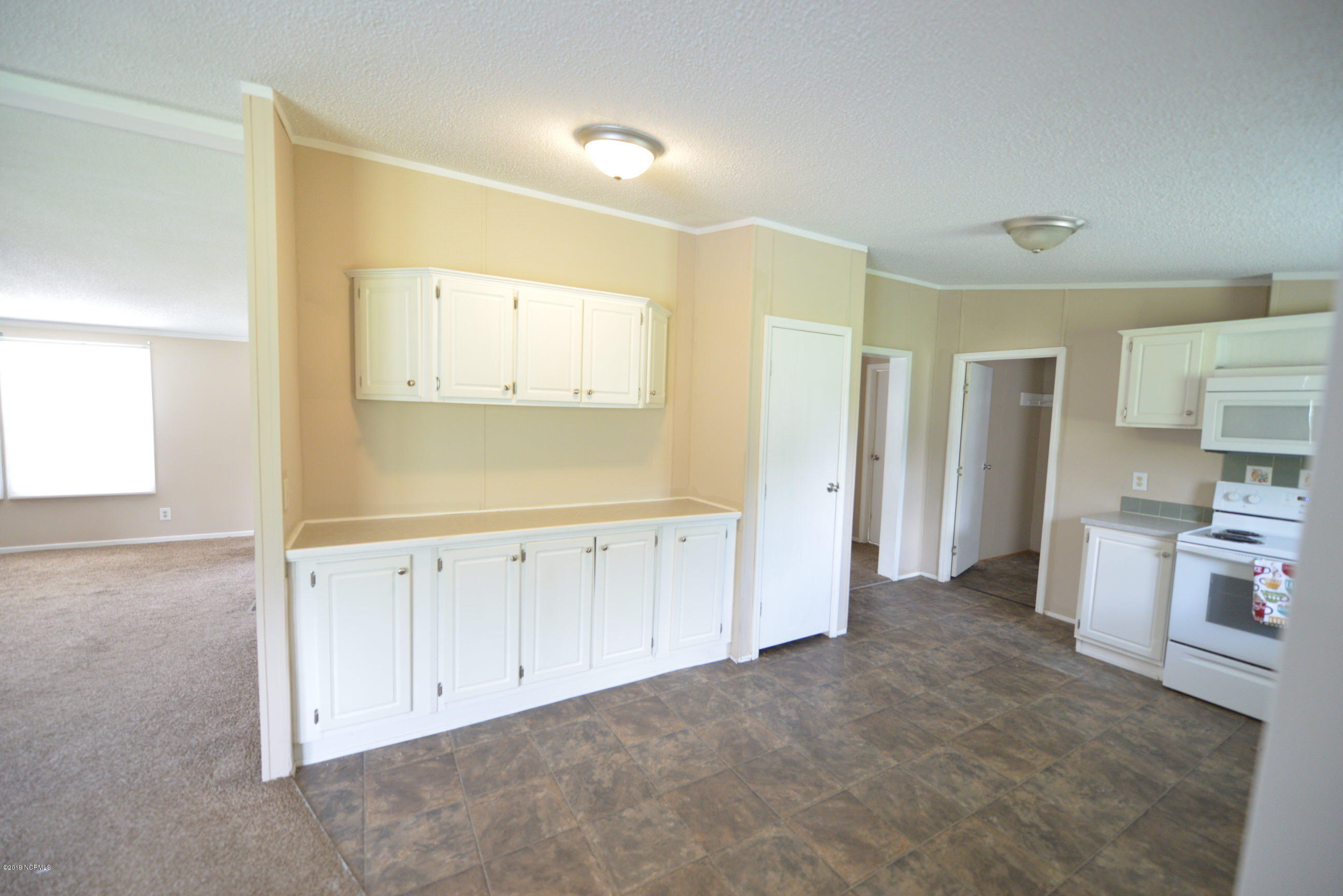 595 Five Mile Road Richlands, NC 28574 - Photo 20 of 35 Kitchen2