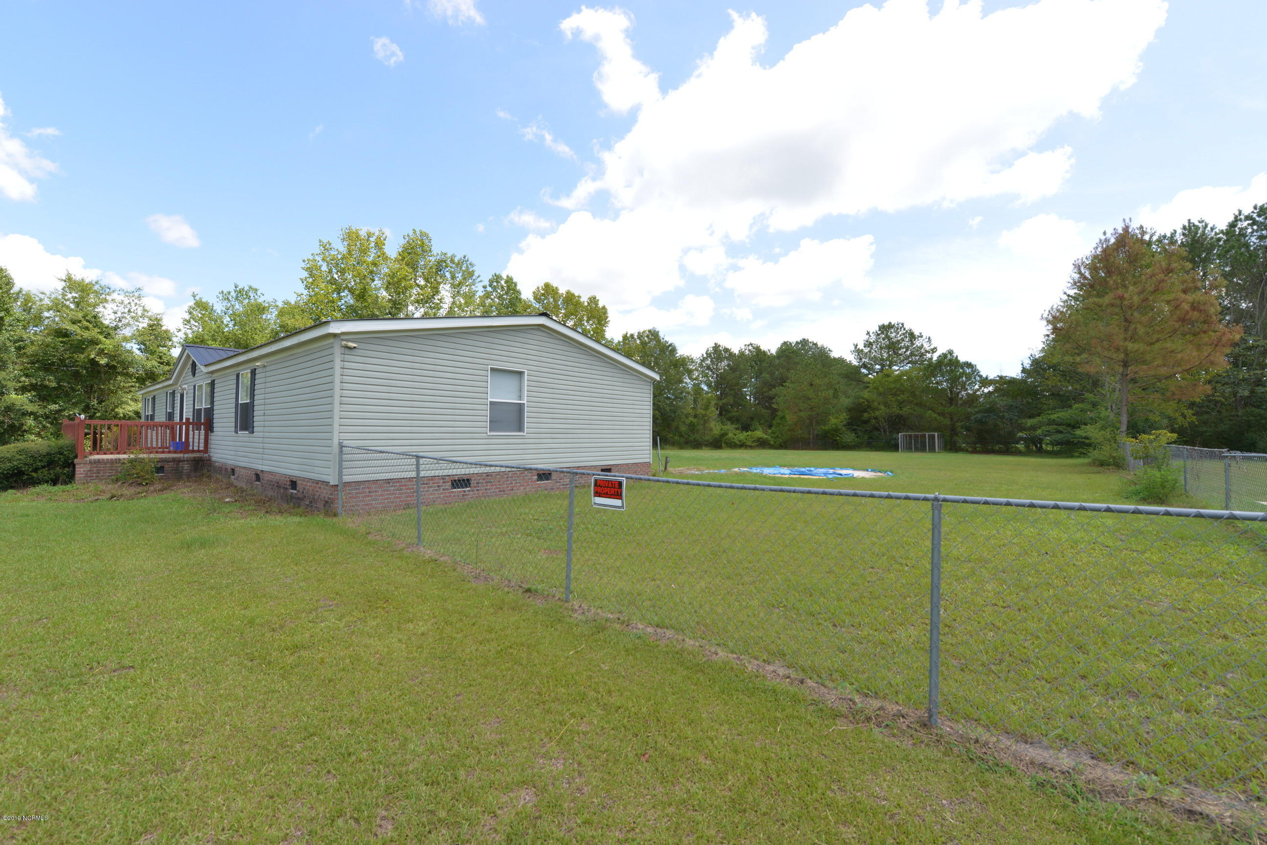 595 Five Mile Road Richlands, NC 28574 - Photo 30 of 35 SideBack