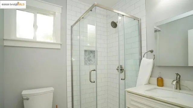 $998,000 | 976 53rd Street, Emeryville, CA 94608