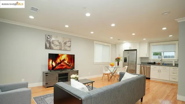 $998,000 | 976 53rd Street, Emeryville, CA 94608