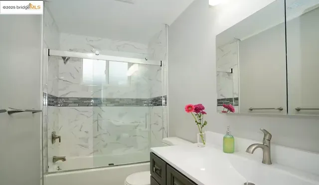 $998,000 | 976 53rd Street, Emeryville, CA 94608