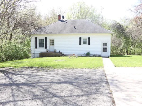 $165,000 | 535 Golf Road, Streator, IL 61364