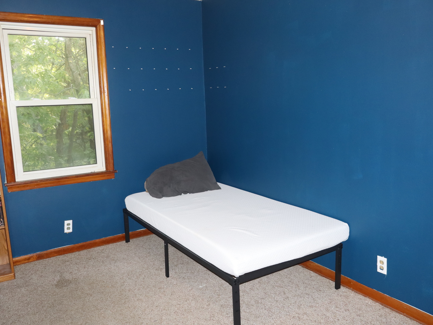 535 Golf Road Streator, IL 61364 - Photo 20 of 31 a white room with a window