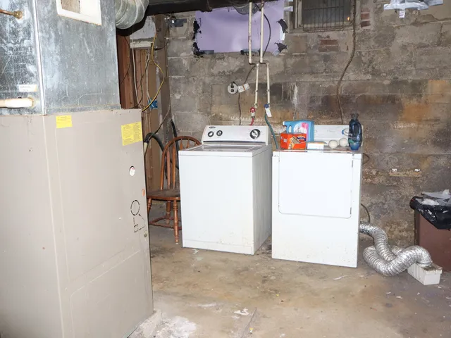 $175,000 | 535 Golf Road, Streator, IL 61364