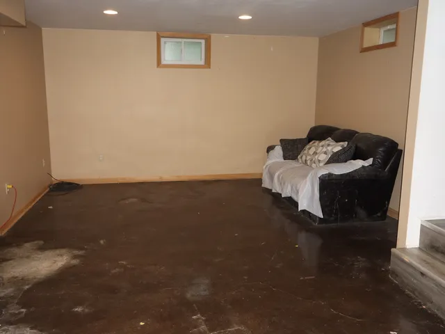 $170,000 | 535 Golf Road, Streator, IL 61364