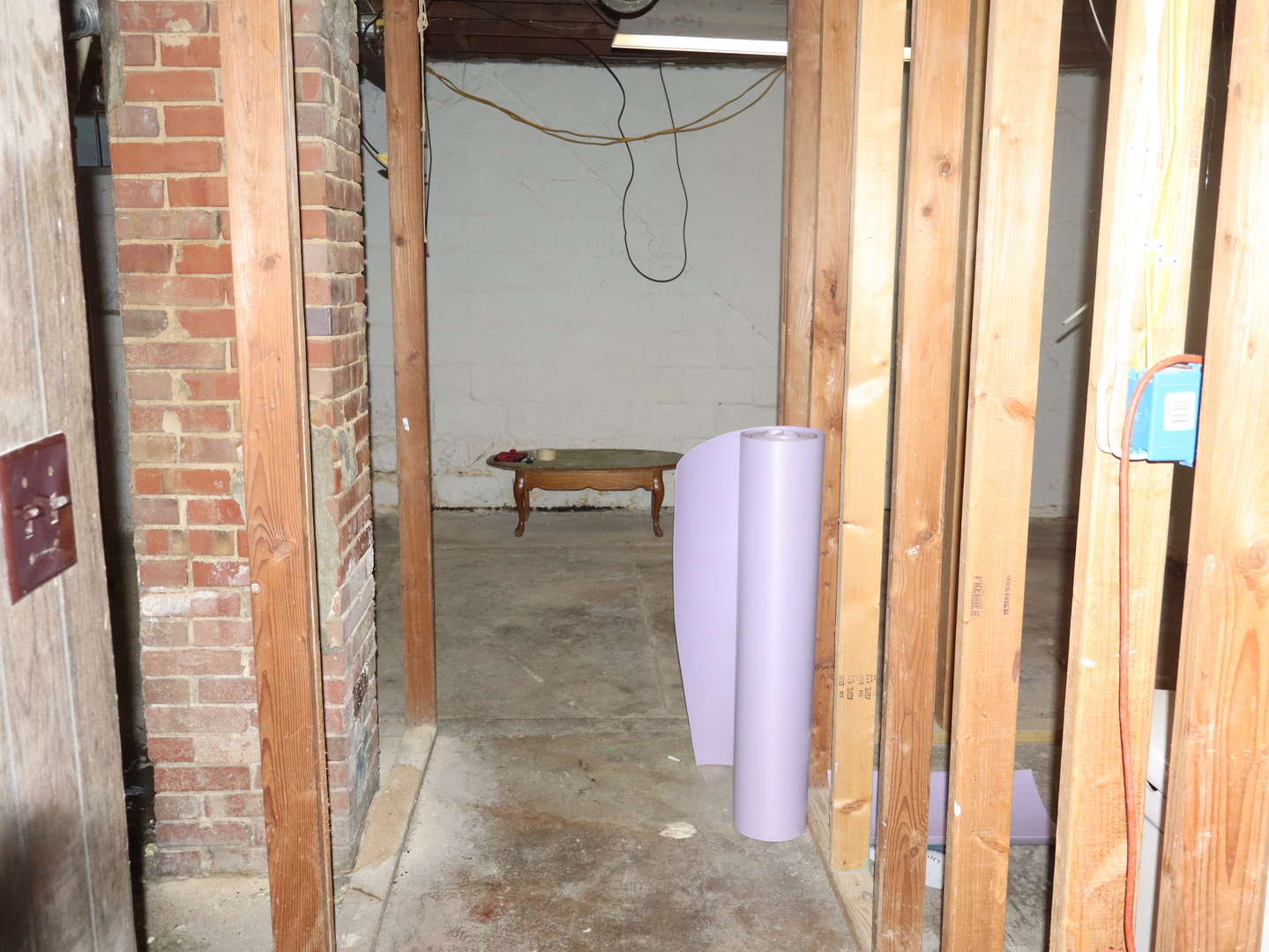 535 Golf Road Streator, IL 61364 - Photo 30 of 31 a bathroom with a shower