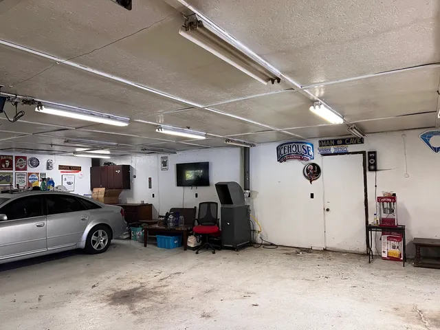 $170,000 | 535 Golf Road, Streator, IL 61364