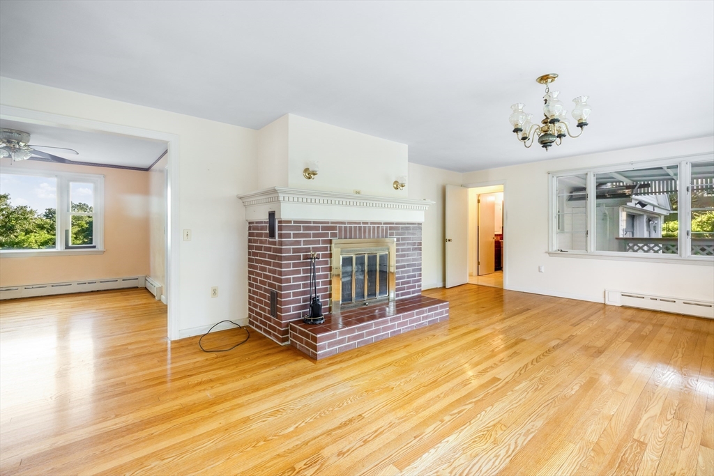 45 Indian Hill Road Worcester, MA 01606 - Photo 9 of 41
