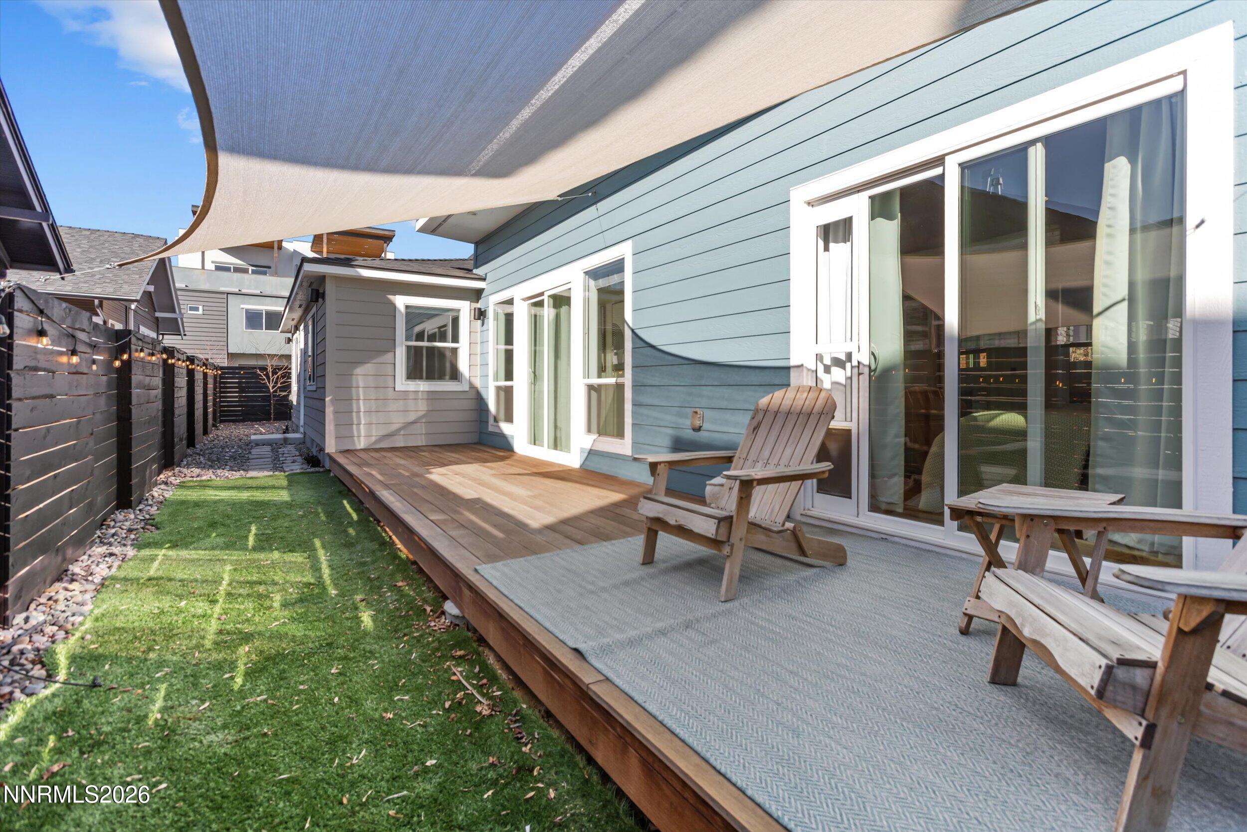 536 Sinclair Street Reno, NV 89501 - Photo 16 of 24 a balcony with furniture and a garden