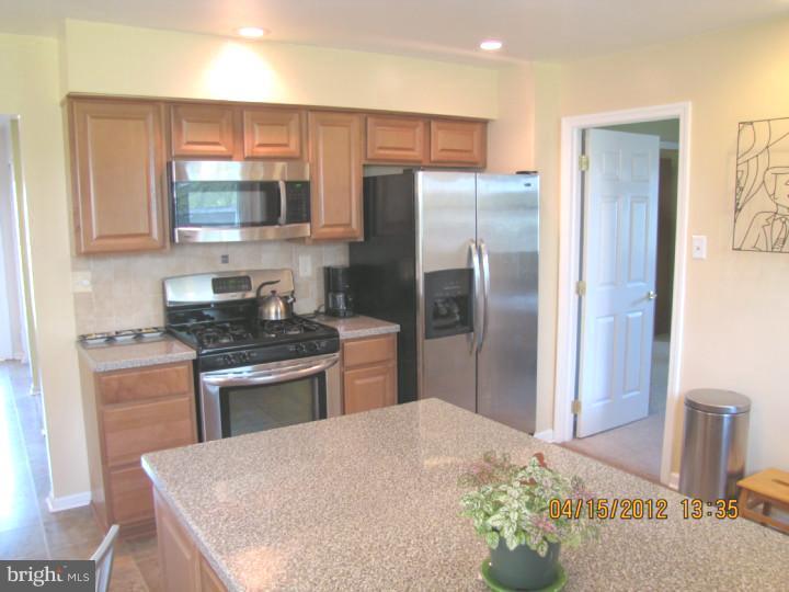 67 Rotterdam Road West Holland, PA 18966 - Photo 5 of 25 Kitchen