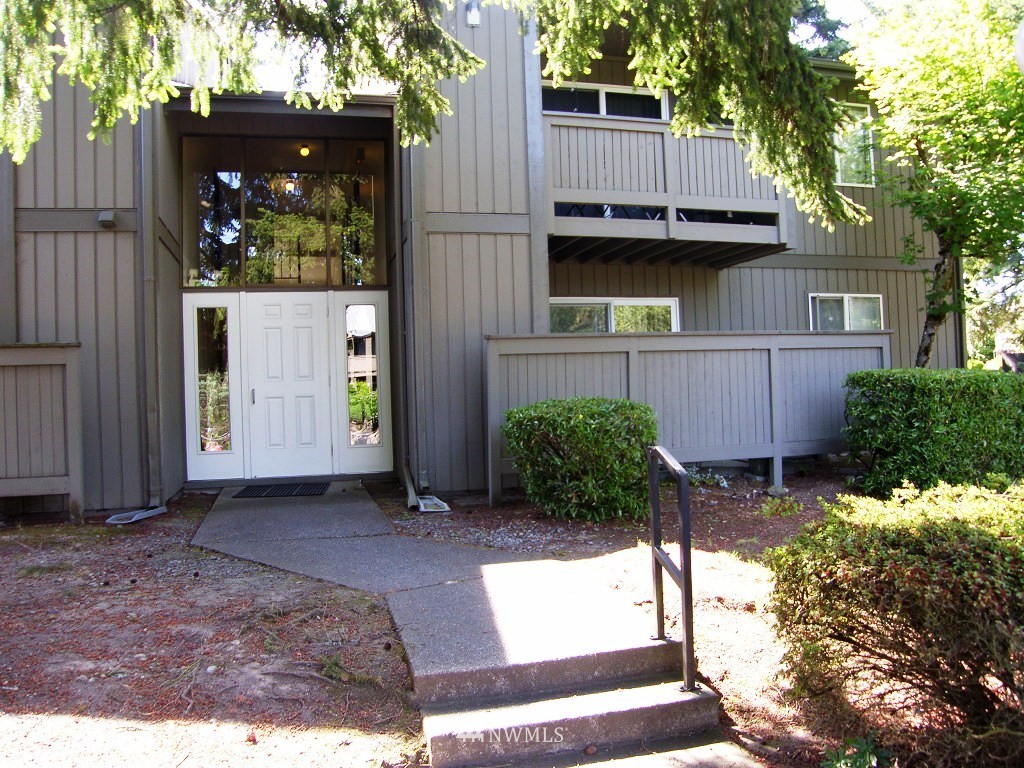 1506 North Defiance Street, Unit R207 Tacoma, WA 98406 - Photo 3 of 18 Gallery Image 3