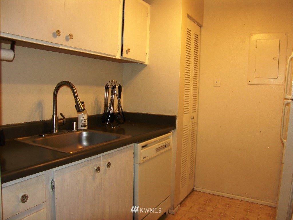 1506 North Defiance Street, Unit R207 Tacoma, WA 98406 - Photo 9 of 18 Gallery Image 9