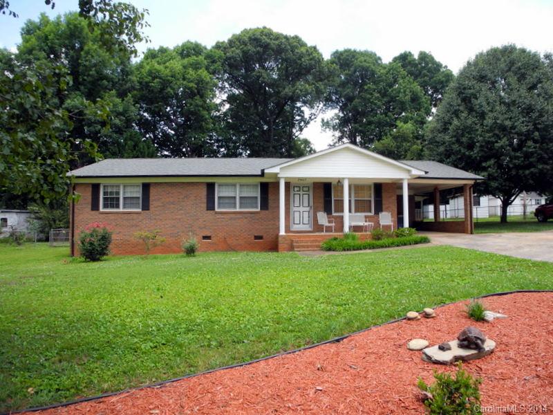 2467 Country Club Road Lincolnton, NC 28092 - Photo 1 of 24 Gallery Image 1