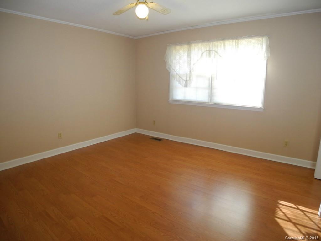 2467 Country Club Road Lincolnton, NC 28092 - Photo 13 of 24 Gallery Image 13
