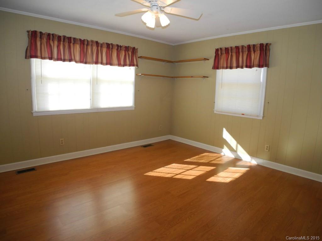 2467 Country Club Road Lincolnton, NC 28092 - Photo 15 of 24 Gallery Image 15